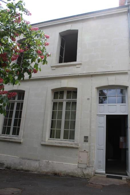 Appartement Calme Proche De La Loire Saumur Eksteriør billede